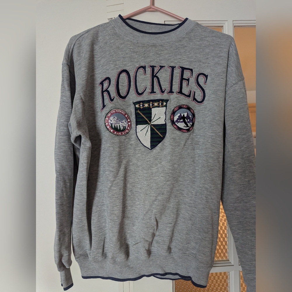 Vintage crewneck